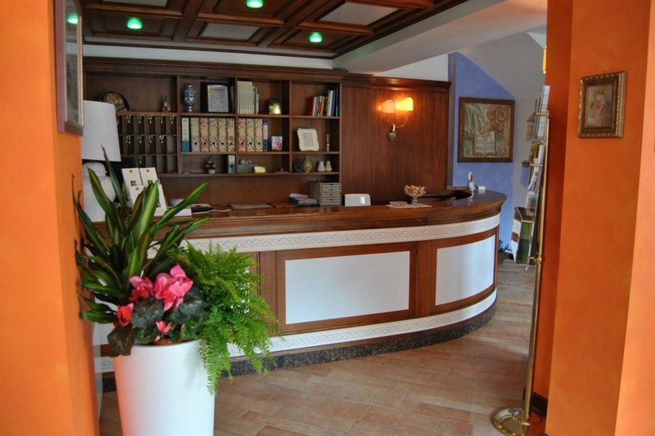 Hotel Meridiana Sirmione Ngoại thất bức ảnh